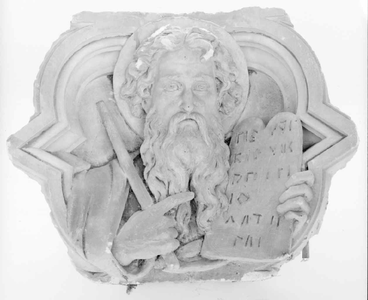 Mosè con le tavole della legge (formella) di Pazzi Enrico (sec. XIX)