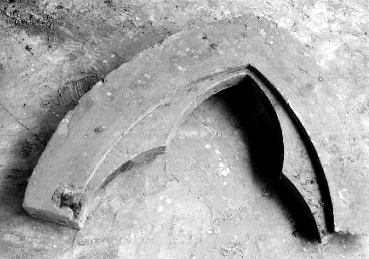 monofora, frammento - ambito toscano (secc. XIV/ XV)