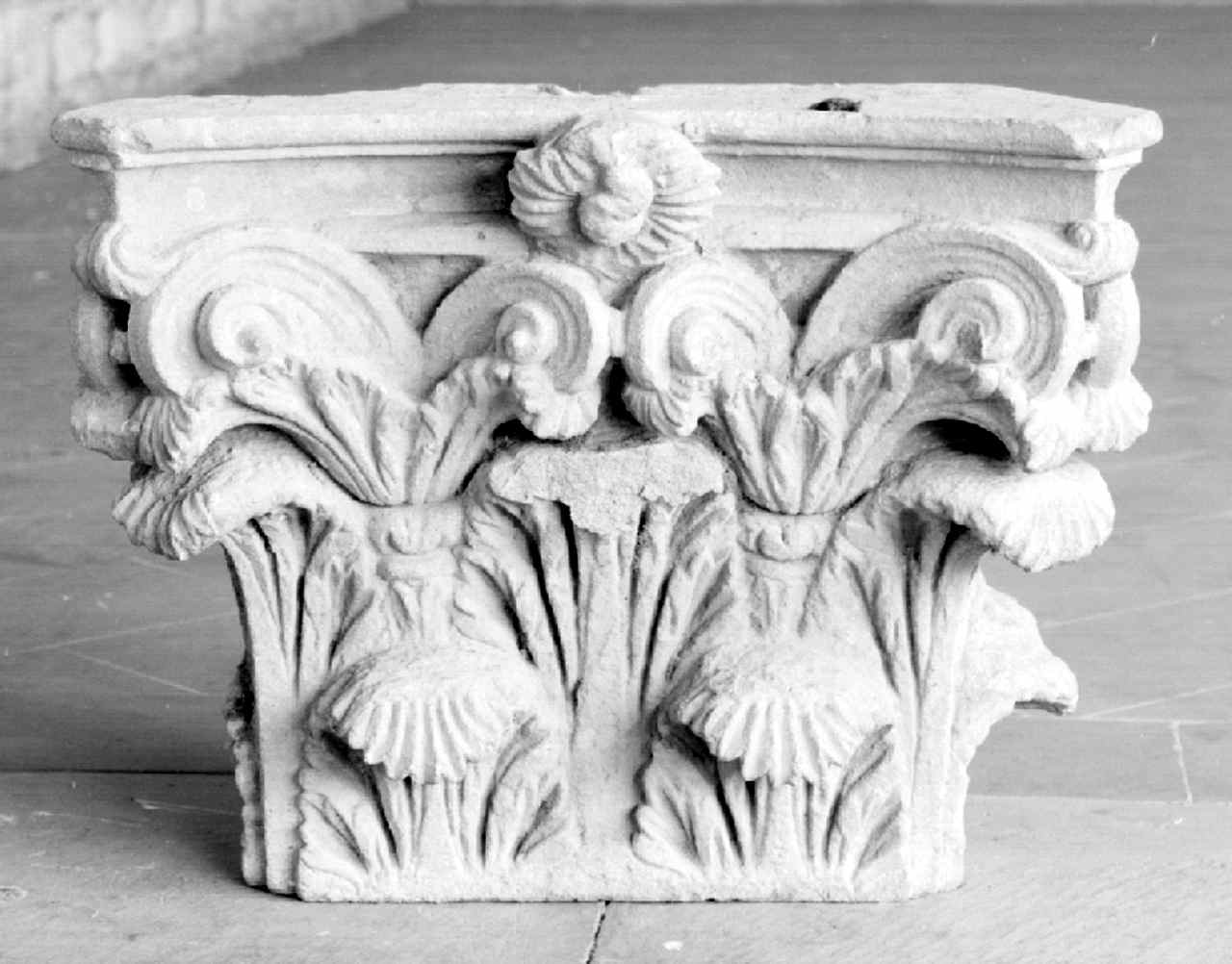 semicapitello composito, elemento d'insieme - produzione toscana (sec. XV)