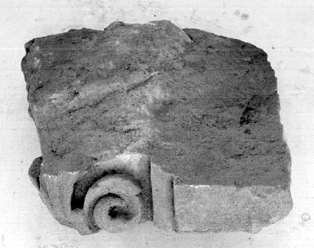 architrave, frammento - produzione toscana (sec. XV)