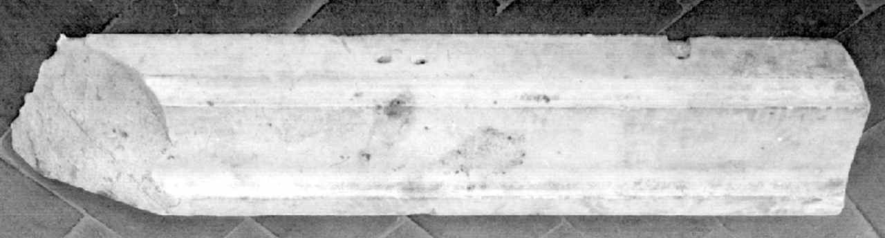cornice architettonica, frammento - produzione fiorentina (sec. XIX)