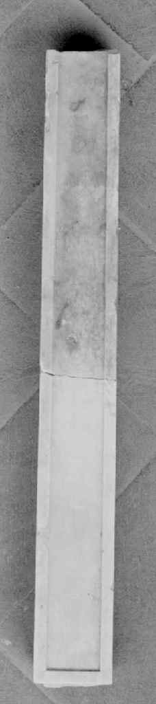 pilastrino, frammento - produzione toscana (sec. XIX)