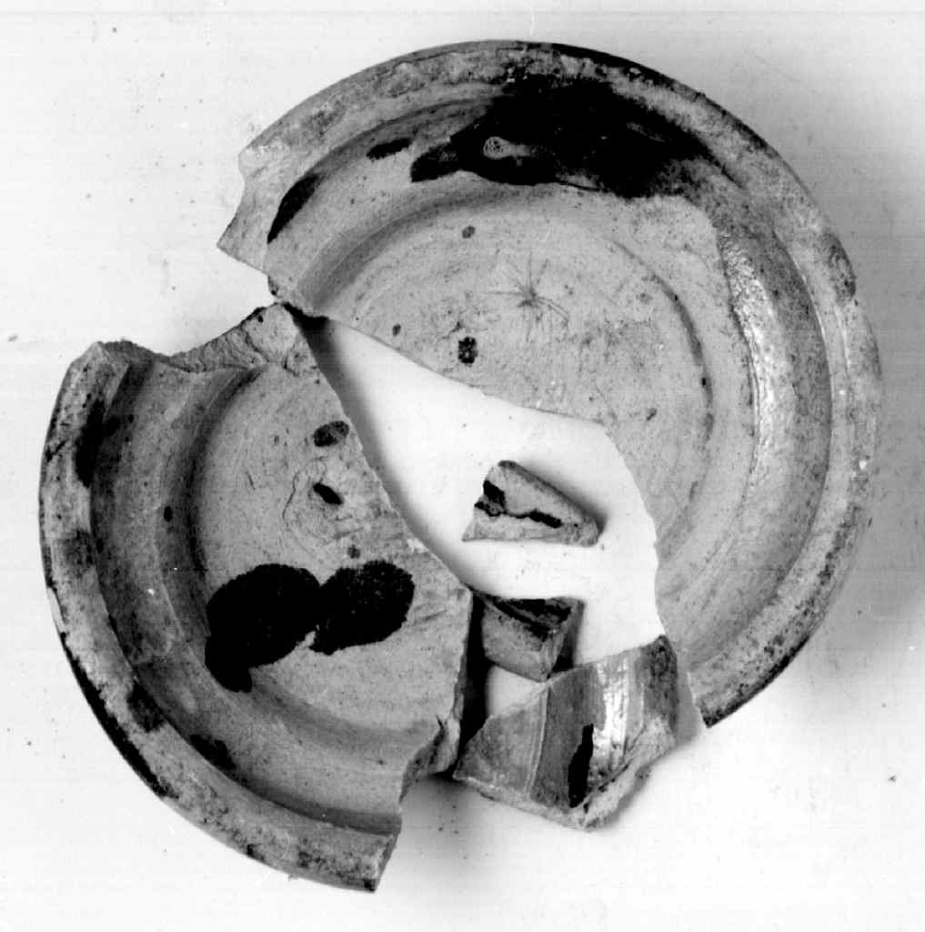 vaso, frammento - manifattura toscana (prima metà sec. XVII)