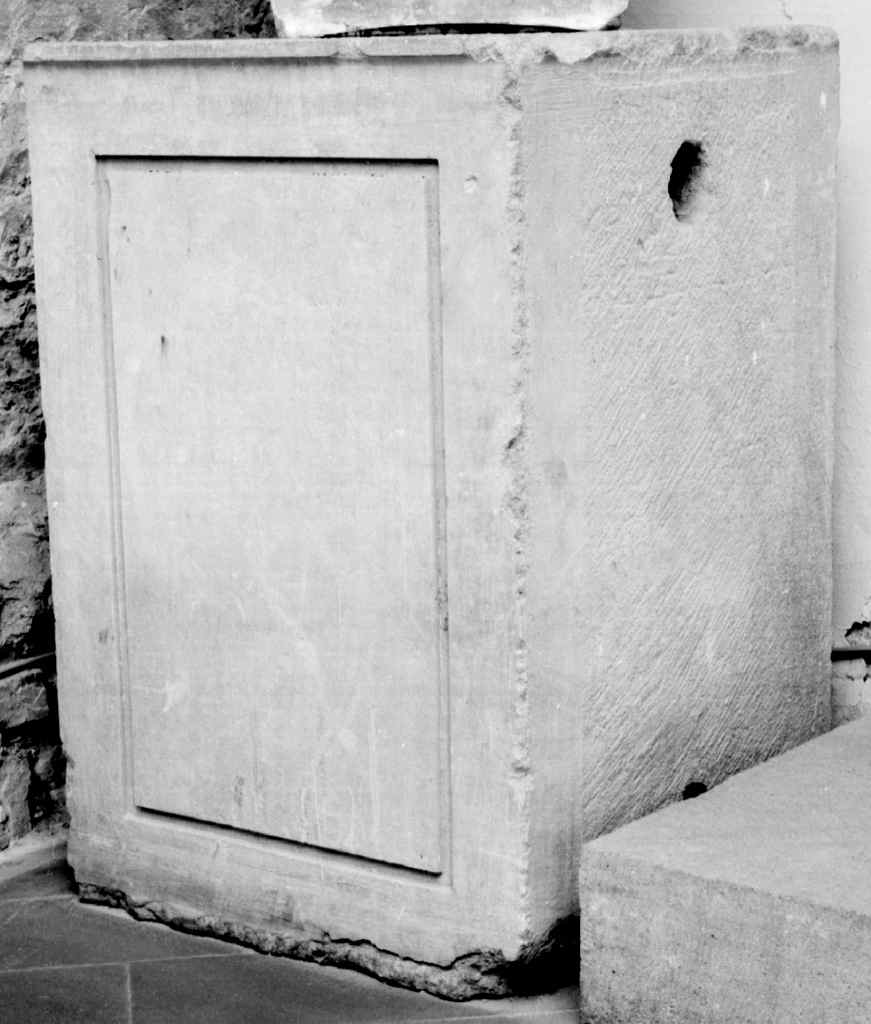 base - produzione toscana (secc. XVIII/ XIX)