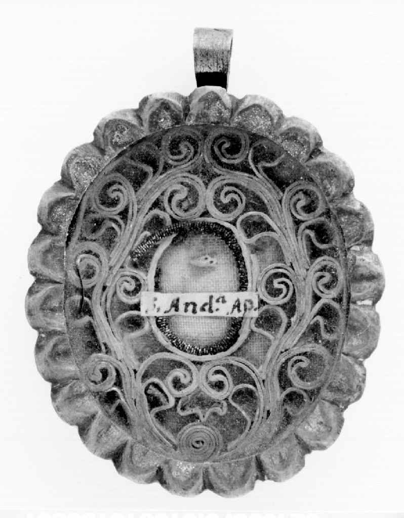 reliquiario a capsula - a medaglione - bottega fiorentina (secc. XVIII/ XIX)