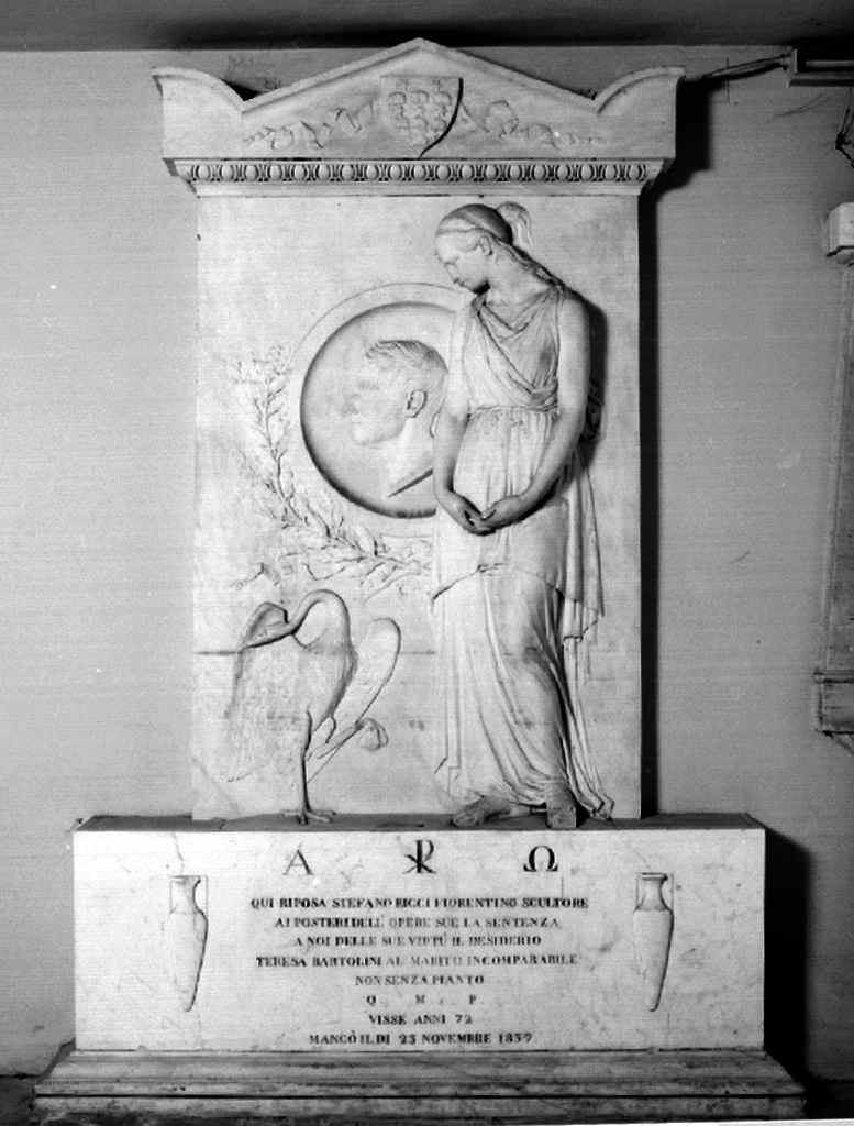 ritratto di Stefano Ricci e figura femminile piangente con airone (stele funeraria) di Cresci Giuseppe (sec. XIX)
