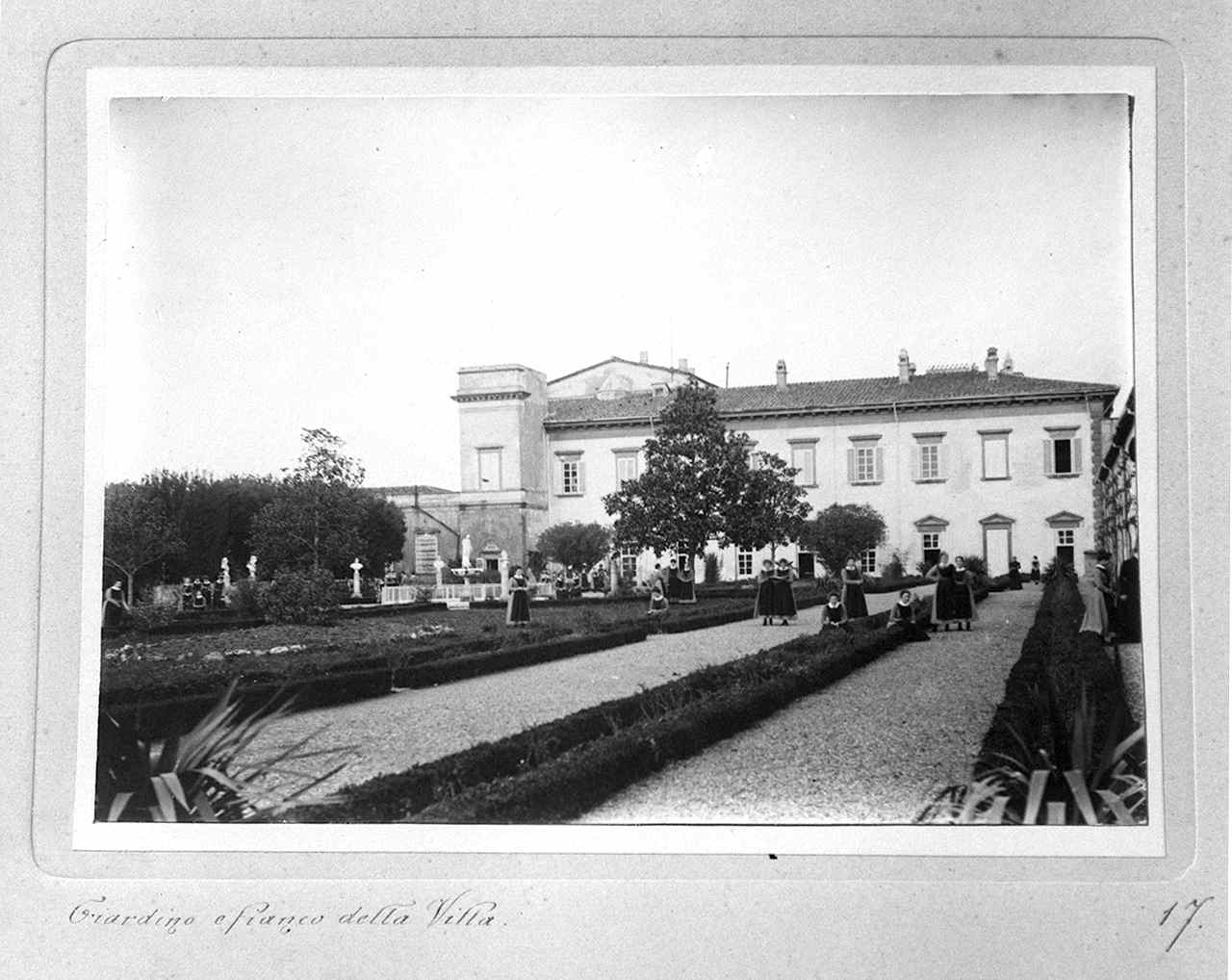 vedute della villa del Poggio Imperiale a Firenze (positivo) di Anonimo (primo quarto XX)