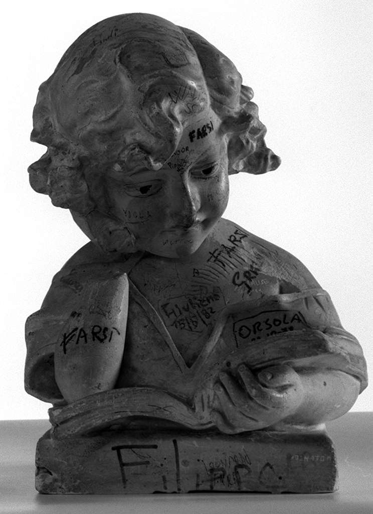 angioletto con libro (scultura) - bottega toscana (fine/inizio secc. XIX/ XX)