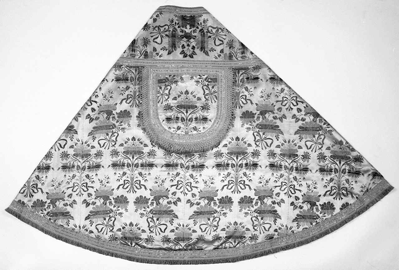 paramento liturgico - manifattura toscana (secondo quarto sec. XIX)