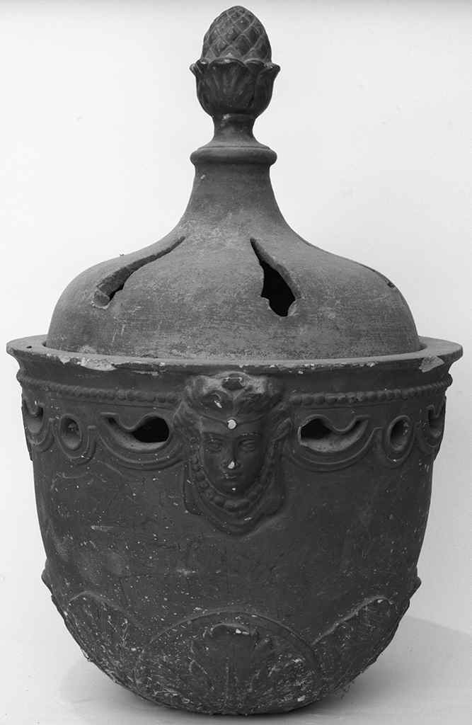 braciere - bottega italiana (seconda metà sec. XIX)