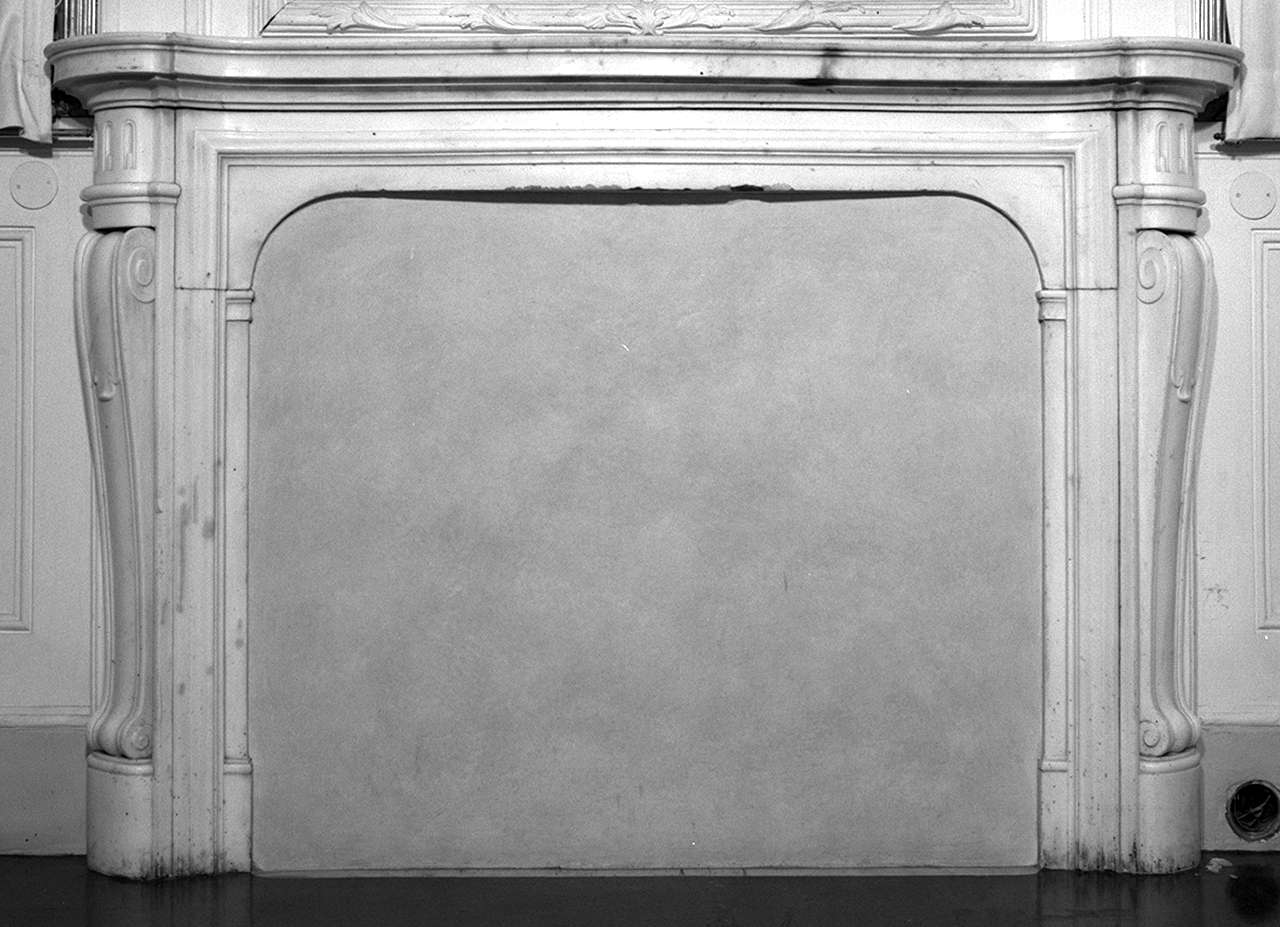 mostra di camino - produzione italiana (sec. XVIII)