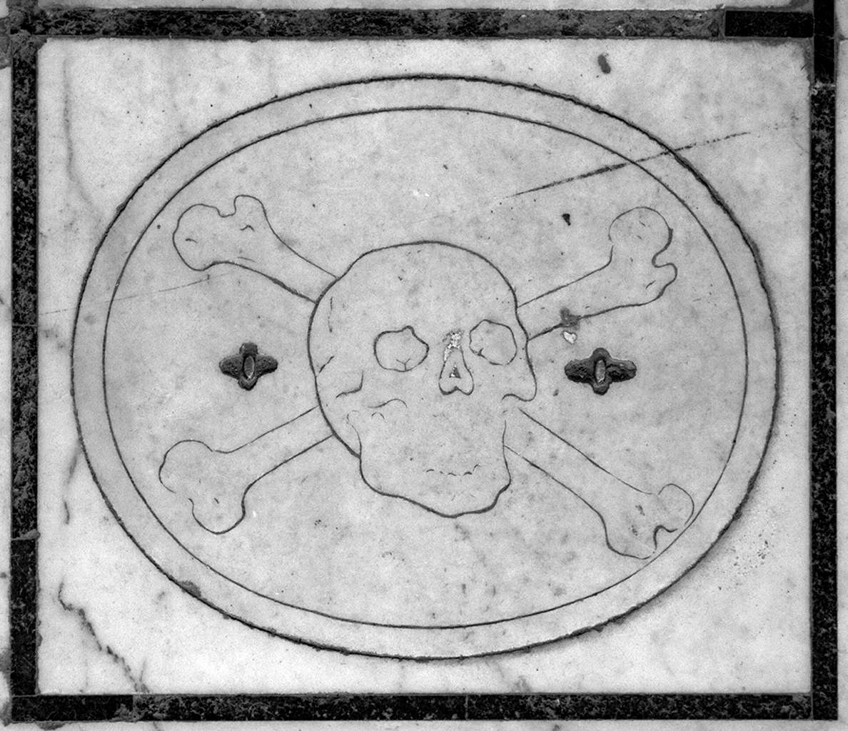stemma gentilizio della famiglia Albizzini (lastra tombale) - produzione fiorentina (sec. XVII)