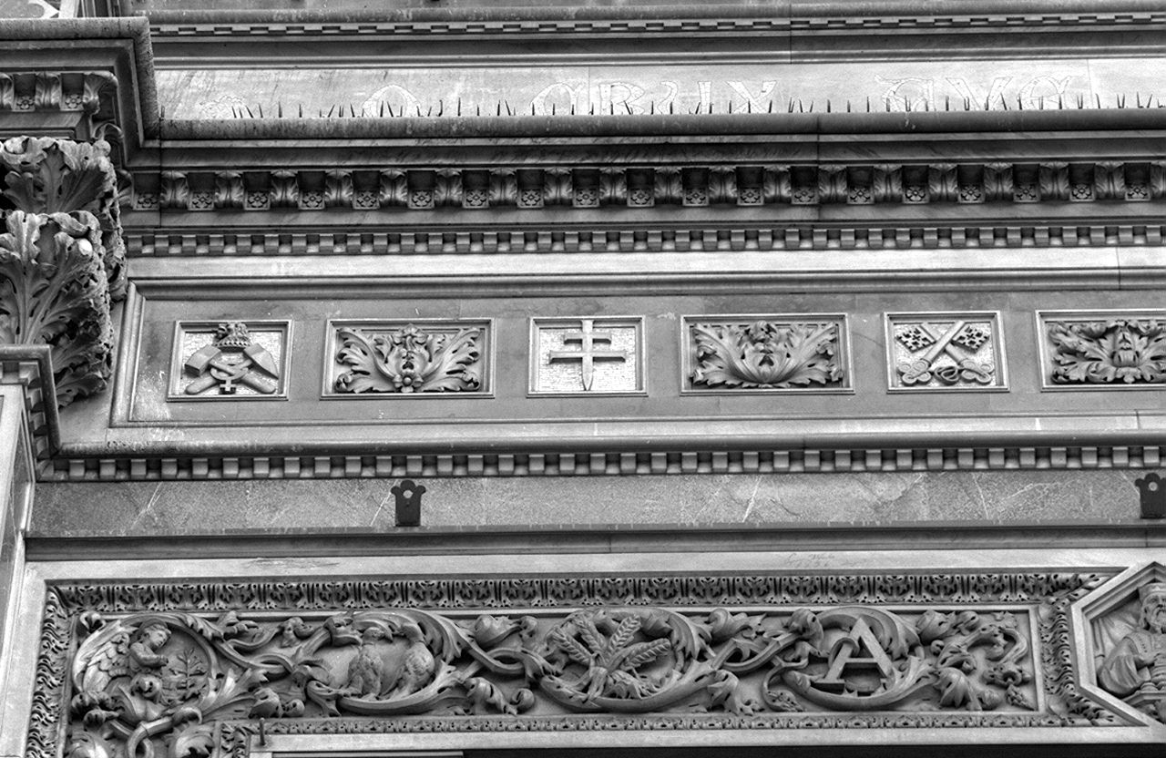 busti di Cristo e degli apostoli (portale) di Matas Niccolò, Giovannozzi Francesco, Giusti Pietro, Cerri Vincenzo, Bacchelli, Masini Girolamo, Fabbrucci Luigi (sec. XIX)