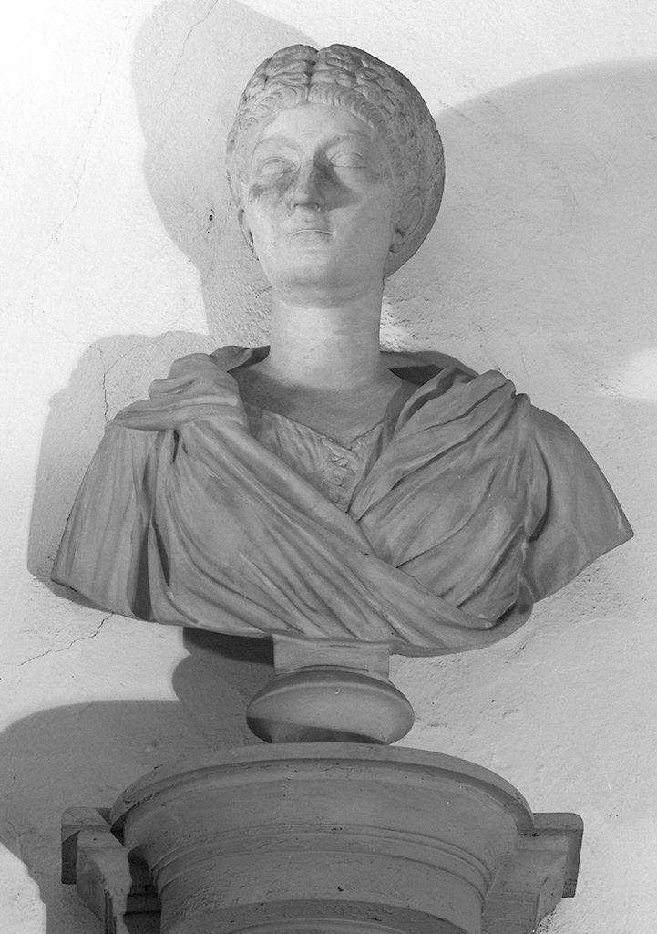 busto ritratto di Faustina Maior (scultura) - produzione italiana (secc. XIX/ XX)