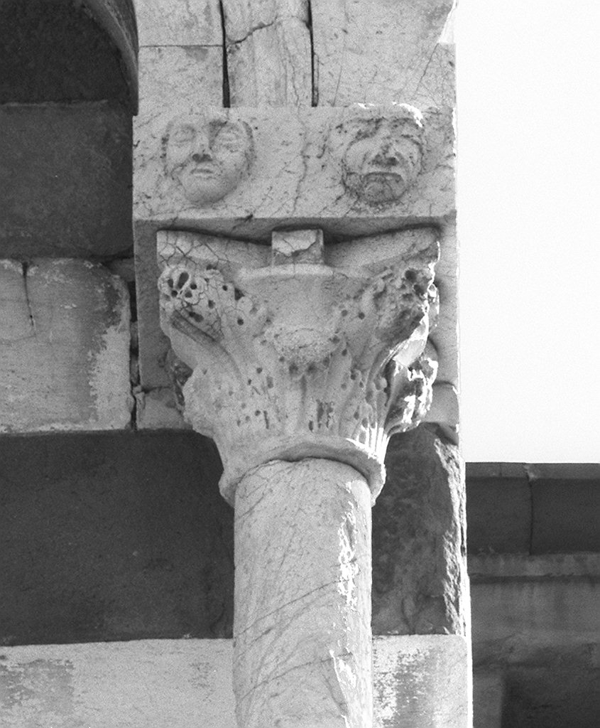 capitello di Marti Francesco (attribuito) (sec. XIII)