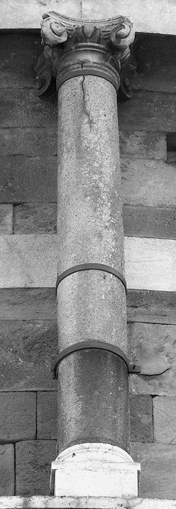 capitello ionico - ambito lucchese (prima metà sec. XII)