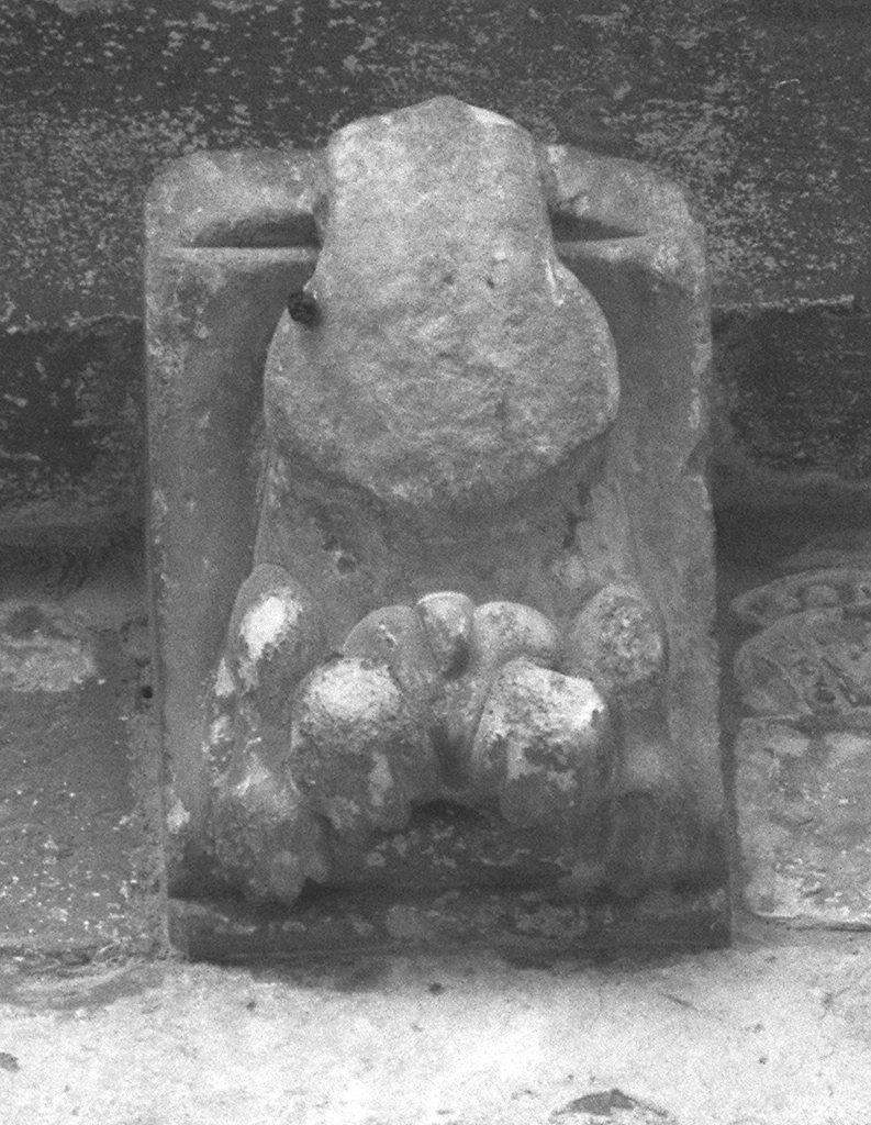 mensola architettonica - ambito lucchese (prima metà sec. XII)