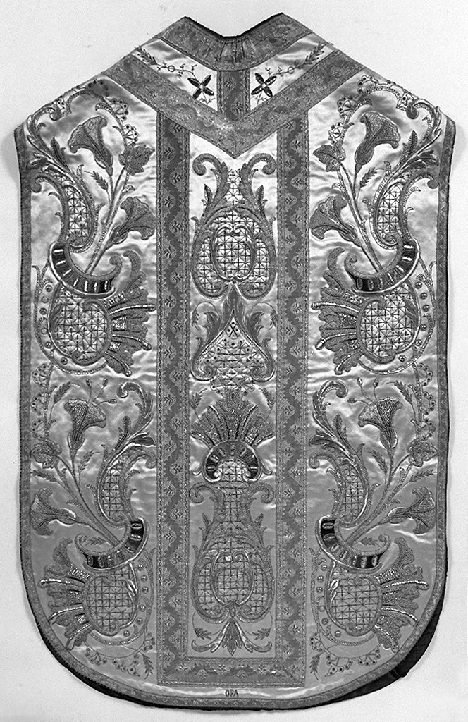 pianeta, elemento d'insieme - manifattura lucchese (seconda metà sec. XIX)