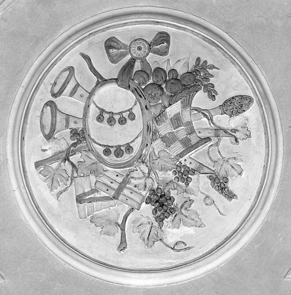 motivi decorativi vegetali e floreali e canestri di frutta e strumenti musicali (soffitto dipinto) - ambito toscano (sec. XIX)