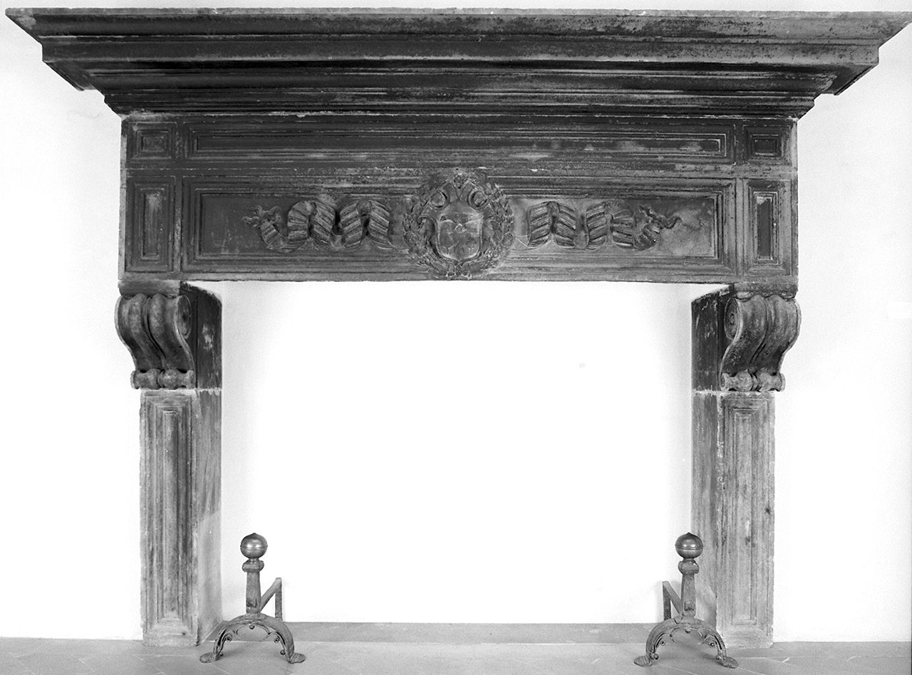 mostra di camino - produzione toscana (sec. XVI)