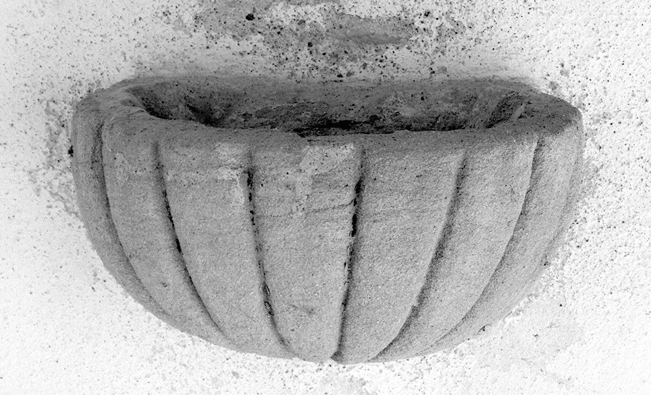 acquasantiera - produzione toscana (sec. XIX)