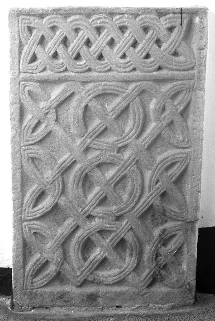 motivi decorativi geometrici (rilievo) - ambito toscano (sec. XI)