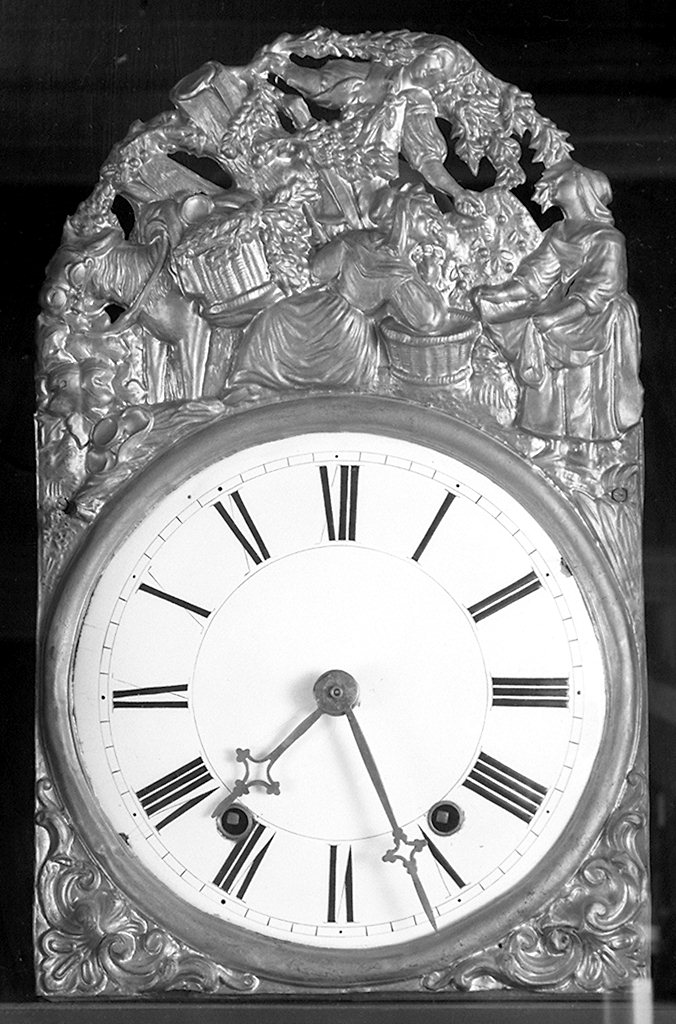 scena campestre con raccolta delle olive (pendola, elemento d'insieme) - produzione inglese (seconda metà sec. XIX)