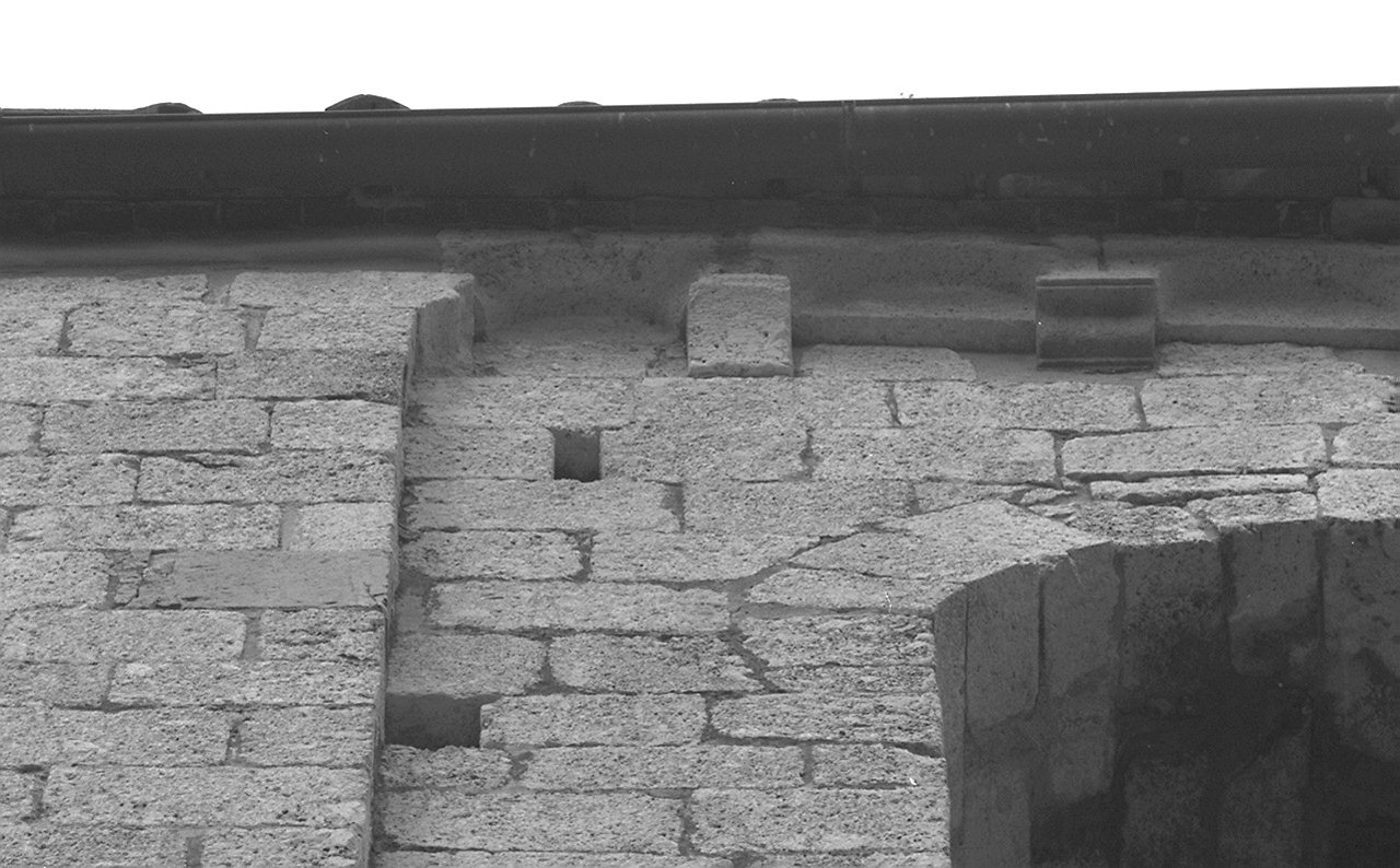 mensola - ambito pisano (fine/inizio secc. XII/ XIII)