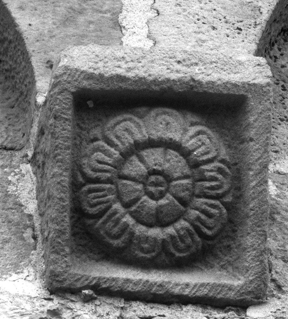 mensola, serie - ambito pisano (sec. XI)