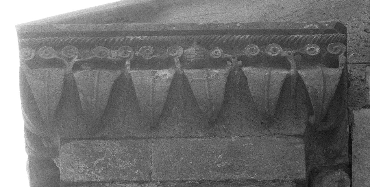 capitello, serie - ambito pisano (seconda metà sec. XI)