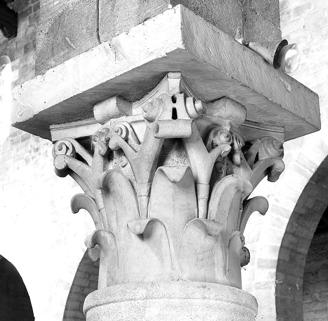 capitello - ambito pisano (terzo quarto sec. XII)