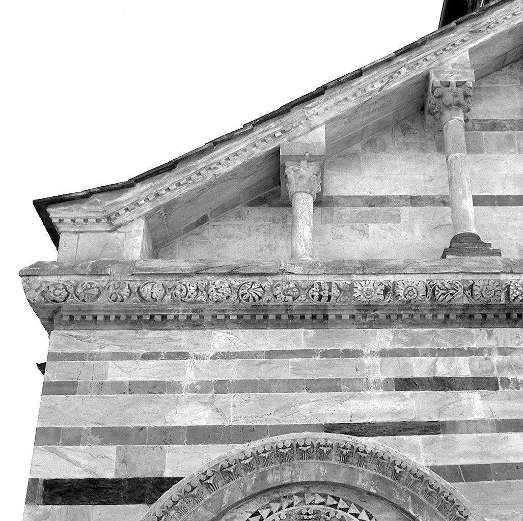 animali e motivo decorativo a tralcio ondulato (cornice marcapiano) - ambito pisano (fine/inizio, prima metà secc. XII/ XIII, sec. XIII)