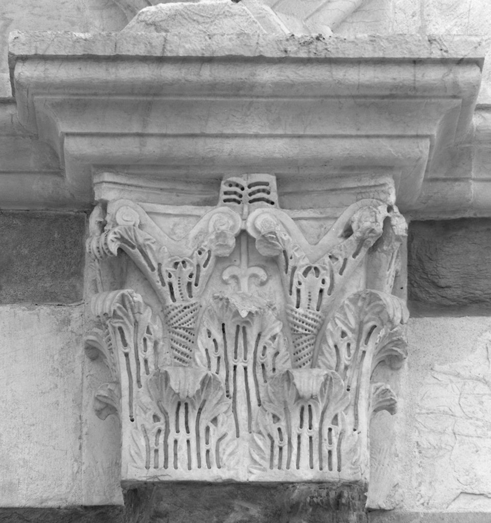capitello di lesena - ambito pisano (prima metà sec. XIII)
