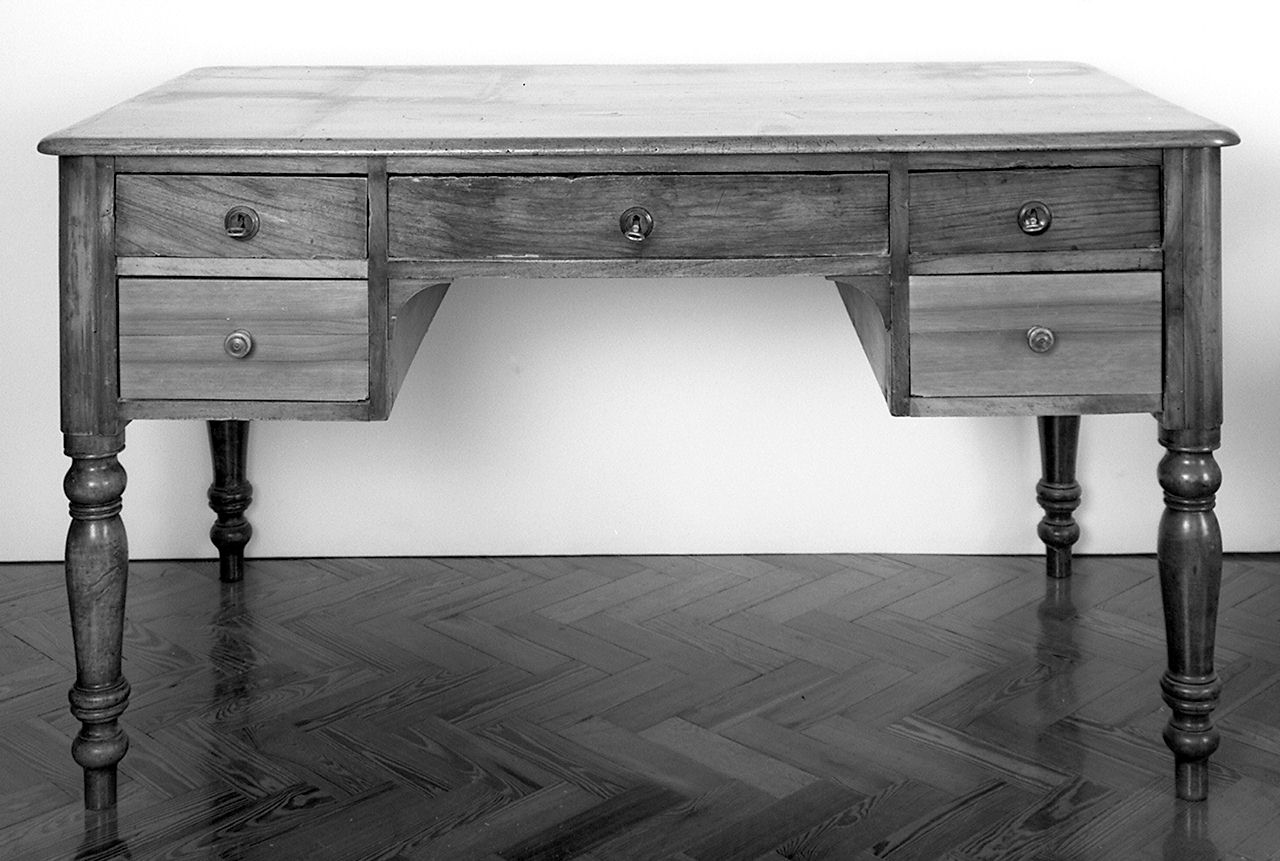 scrivania - produzione fiorentina (terzo quarto sec. XIX)