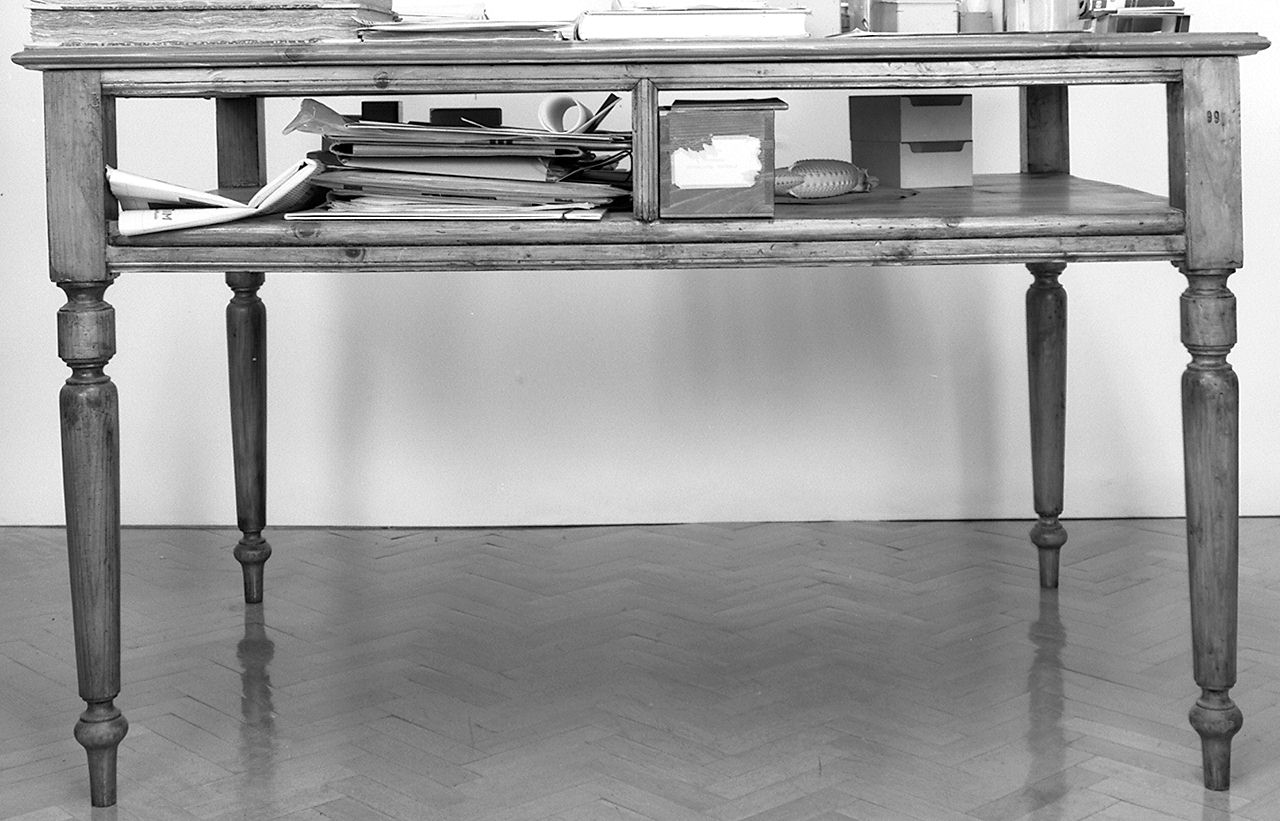 tavolo - produzione toscana (seconda metà sec. XIX)