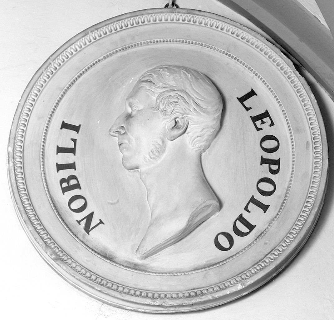 ritratto di Leopoldo Nobili e l'Armonia, ritratto d'uomo (rilievo) - ambito toscano (sec. XIX)