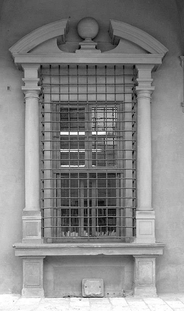 finestra, serie di Silvani Gherardo, Gamberai Felice (sec. XVII)