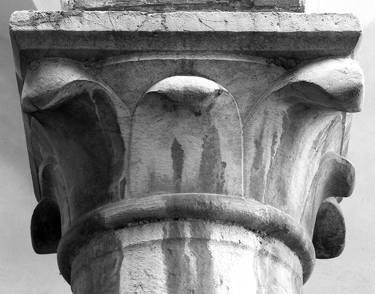 capitello, serie di Guidetto (cerchia) (inizio sec. XIII)