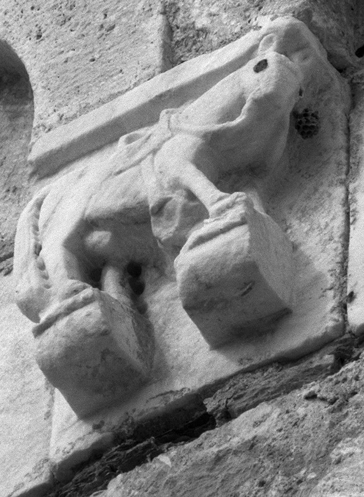 cavallo con bardatura (mensola) - ambito toscano (seconda metà sec. XI)