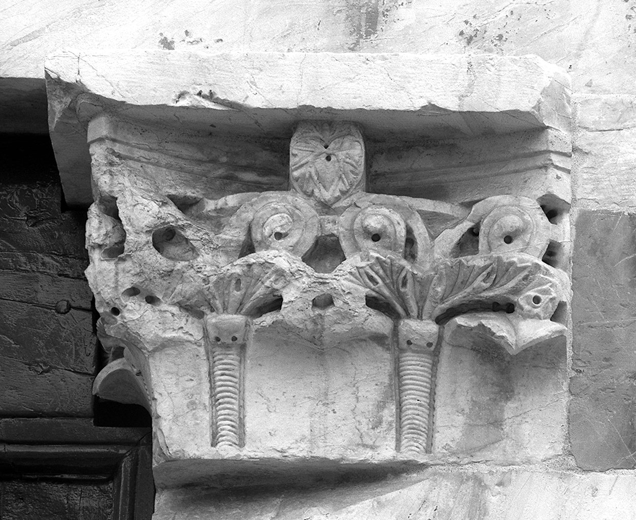 capitello, serie - ambito pisano (ultimo quarto sec. XII)