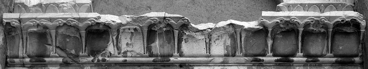 cornice architettonica - ambito pisano (inizio sec. XIII)