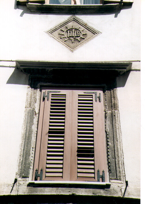 MOSTRA DI FINESTRA