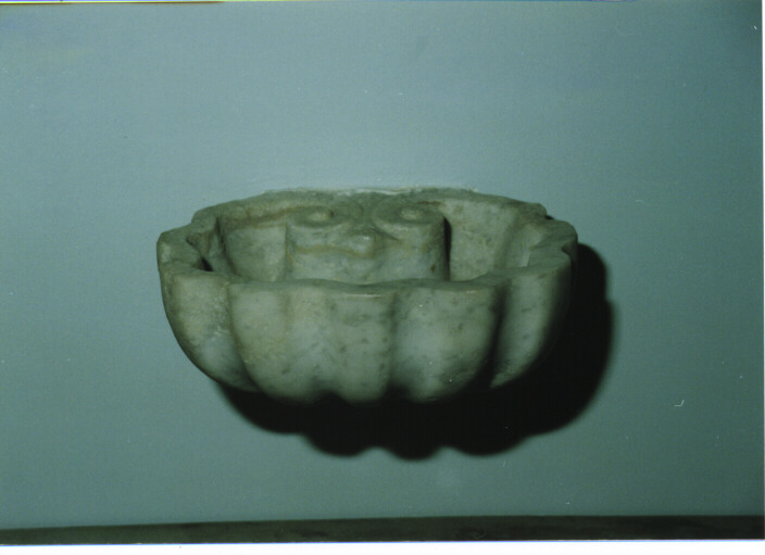 ACQUASANTIERA - A CONCHIGLIA - AMBITO LOCALE (SEC. XVIII)