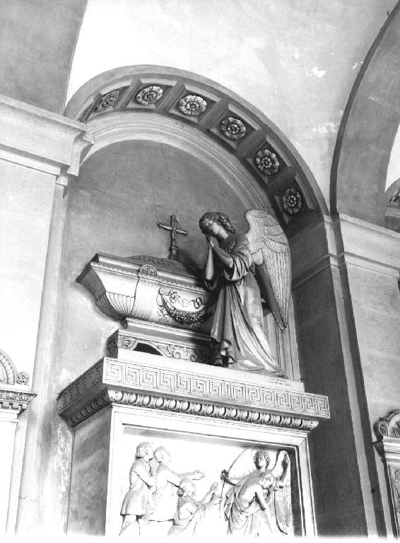 angelo orante (sarcofago, opera isolata) di Cevasco Giovanni Battista (terzo quarto sec. XIX)