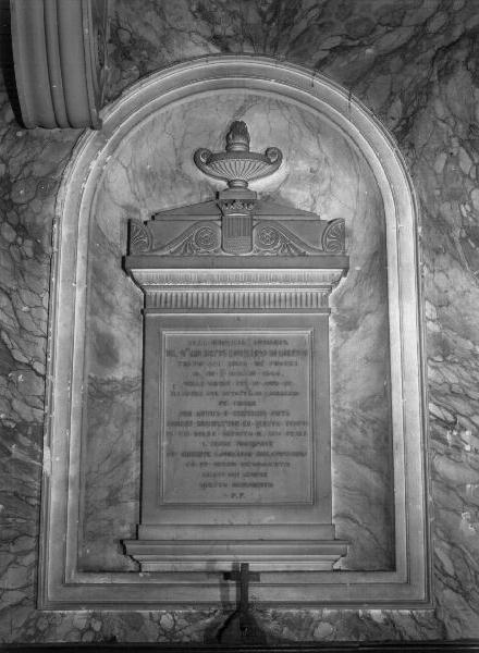 lapide tombale - bottega ligure (secondo quarto sec. XIX)