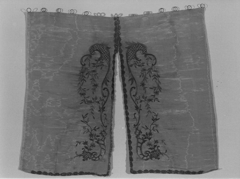 conopeo di tabernacolo - manifattura genovese (secc. XVIII/ XIX)