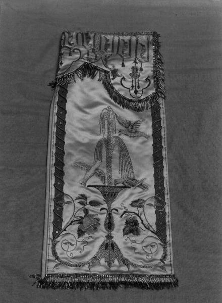 conopeo di tabernacolo - manifattura ligure (primo quarto sec. XX)