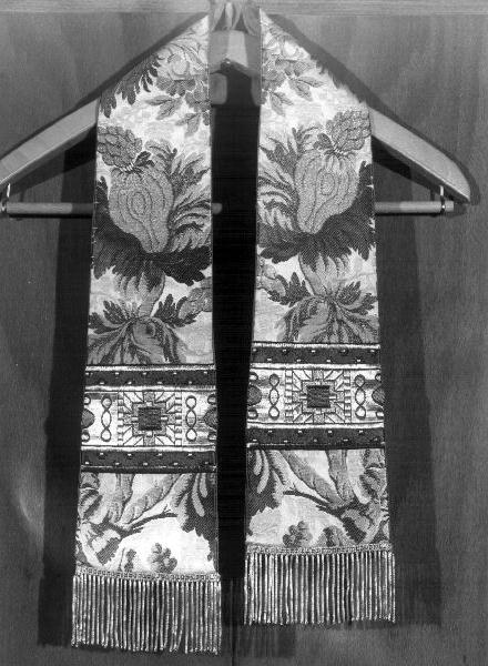 manipolo - manifattura ligure (primo quarto sec. XX)