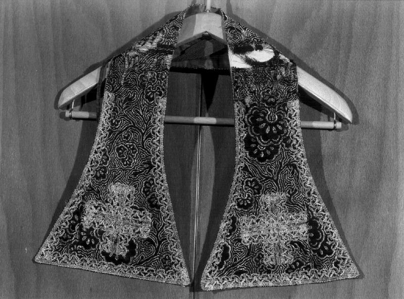 manipolo - manifattura ligure (primo quarto sec. XX)