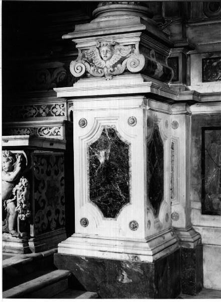 base di pilastro, elemento d'insieme di Orsolino Giovanni Battista (terzo quarto sec. XVII)